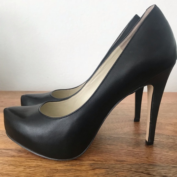 bcbg platform pumps